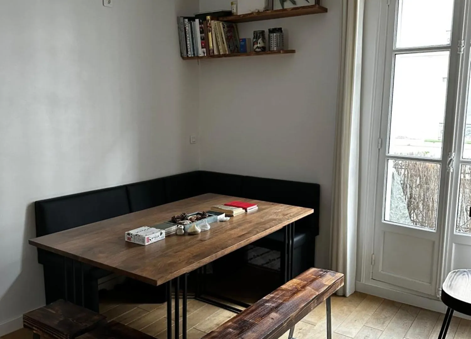 Art House Bastille 2 Bed W Balcony, 11eme Super Trendy Neighbourhood *
